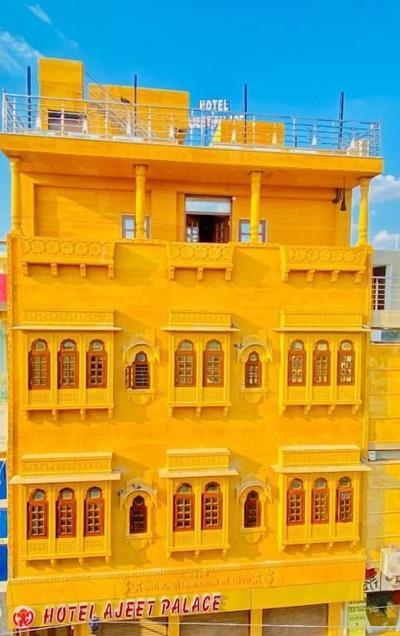 Hotel Ajeet Palace