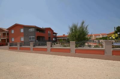 Apartments Komljen
