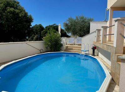 Appealing Apartment With Garden
