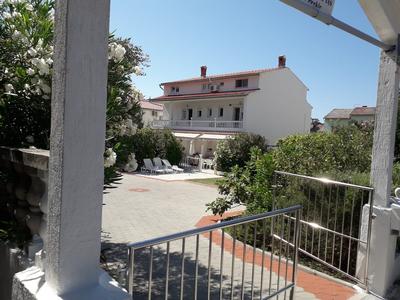 Rab Oasis Retreat - 3 Bedroom Apartment
