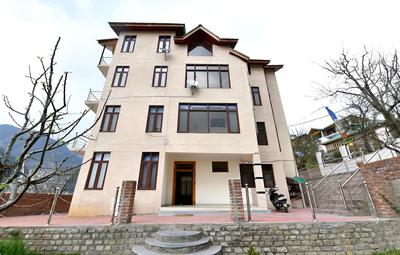 OYO 13267 Hillside Valley