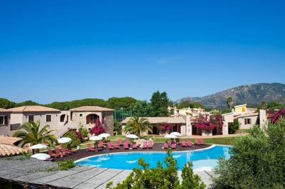 Sardinian-style Apartment Near Beach