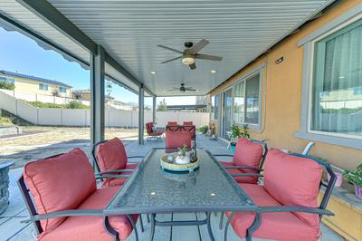 Patio & Yard: Luxe Beaumont Getaway!