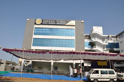 Hotel Middle Town