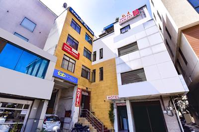 Fabhotel Sanjay Palace