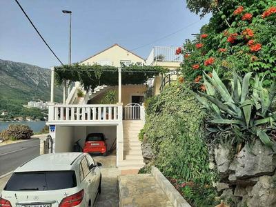 Apartment Cetinic - Two Bedroom Apartment With Terrace and Sea View