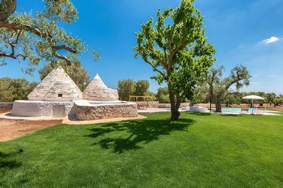 2456 Trullo Venti by Perle di Puglia
