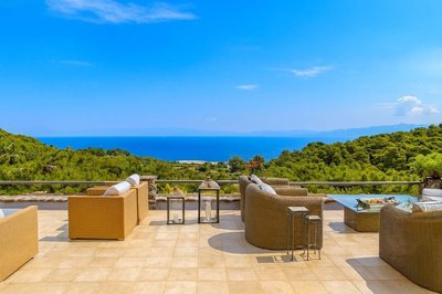 Villa Lauriet Kratigos - Private Escape With Views