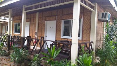 The Sharks Tail Dive Resort