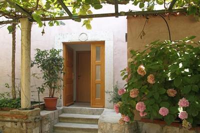 Hortenzia House