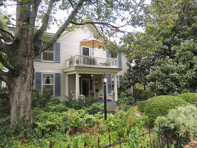 1868 Magnolia House Inn