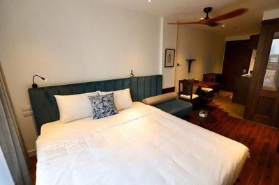 Hacomono Truc Bach Lake