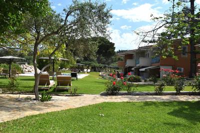 Simatos Apartments and Studios