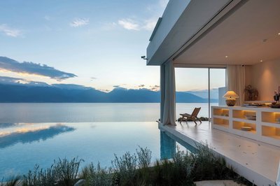 Dali Mountain and Lake View Hotel