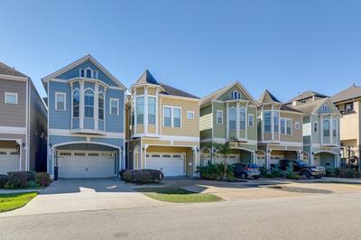 Houston Home Near Downtown w/ Pool & Hot Tub!