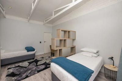 Bright and Homely 3 Bedroom Home in Newlands