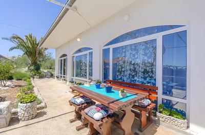 House Mladen