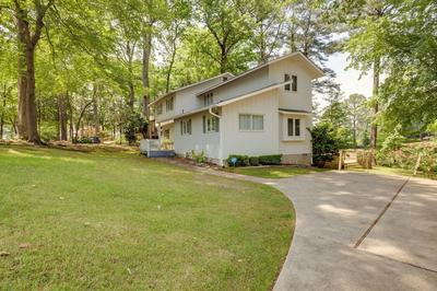 Lakefront Newport News Home, 6 Mi to City Center!