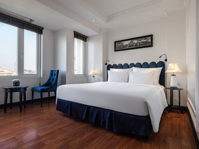 The Flower Boutique Hotel & Travel