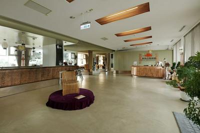 Zhida Craft Service Guest House