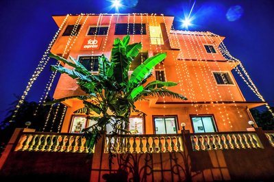 Hotel Spring Height Near Mall De Goa