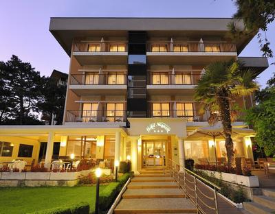 Hotel Niagara