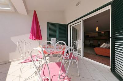 Suzana - Green Oasis - A1