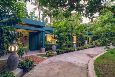 La Renaissance Boutique