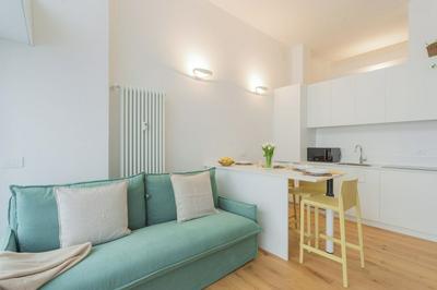 A Step From the Lake Apartment by Rent all Como