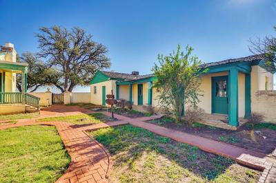 Secluded Ranch w/ Courtyard ~ 4 Mi to Odessa!