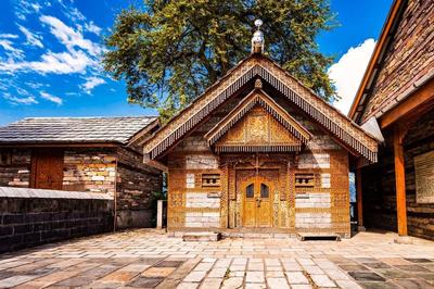 The Laurent and Banon Resorts