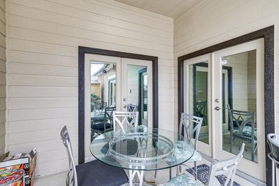 Spacious Spring Family Home w/ Full Kitchen & Pool