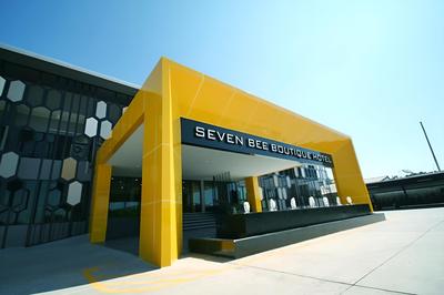 Seven Bee Boutique Hotel