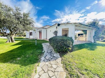 Countryside Villa With Private Pool and sea View