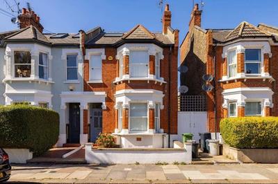 The Fulham Bolthole - Beckoning 2bdr Flat With Garden