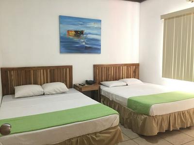 Hotel Las Hojas Resort & Beach Club