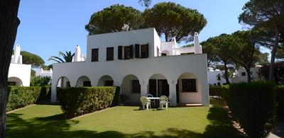 Casa con parking, ideal para familias