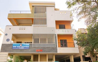 OYO 22900 Sri Sai Suites