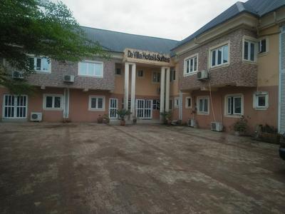 De Villa Hotel and Suites