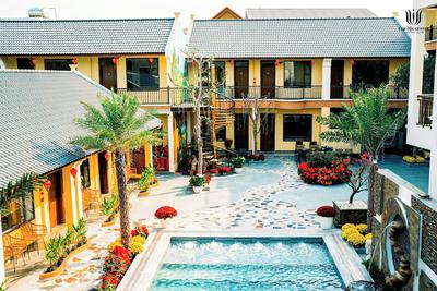 Tam Coc Center Luxury Hotel & Villa