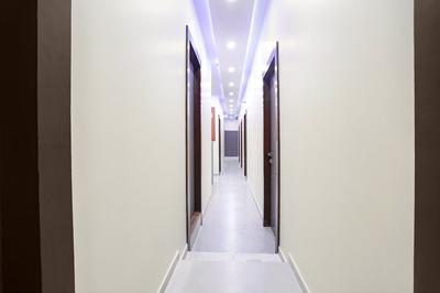 Fabhotel Freedom International