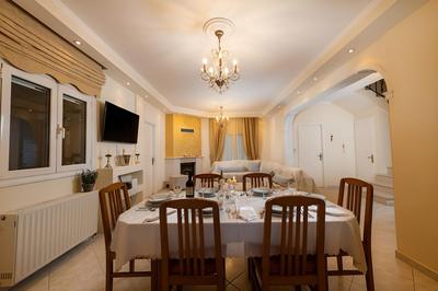 Vasilis Home