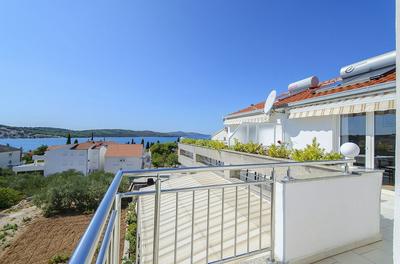 Ljuba - Nice Garden - A2 Plavi