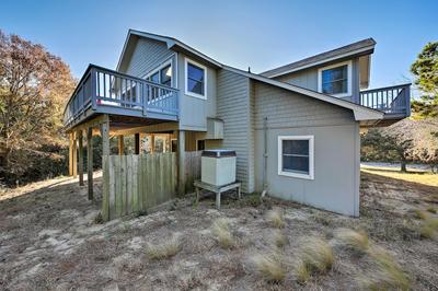 Bright Southern Shores Family Home < 1 Mi to Beach