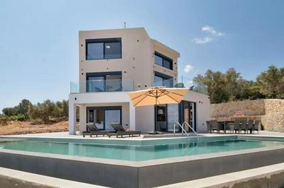 Villa Andria With 5 Bedrooms and 5 Bathrooms