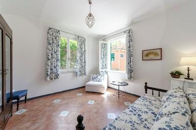 Middle Apartment Vernazza