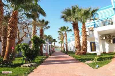 Hostgool Beach Chalets Mirage Bay Resort & aqua park