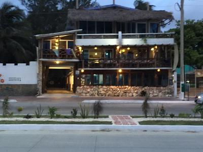 Azul Hotel & Restaurante