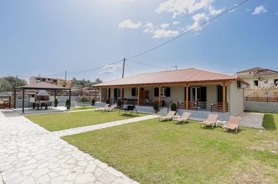 Planet Villas at Ipsos by Konnect, Shared BBQ & Garden