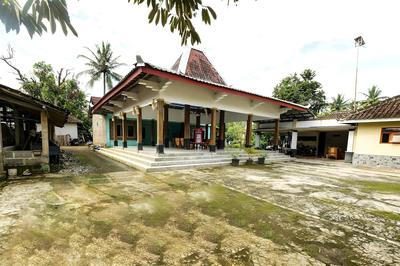 OYO Homes 91119 Desa Wisata Brajan